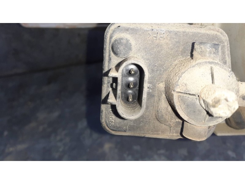 Recambio de faro derecho para hyundai accent (x3) referencia OEM IAM 9210222XXX  