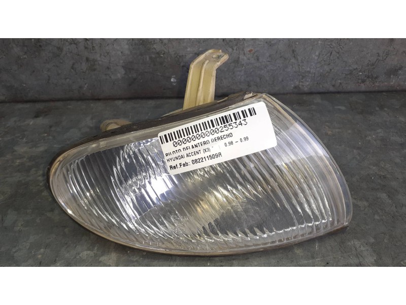 Recambio de piloto delantero derecho para hyundai accent (x3) referencia OEM IAM 082211509R  