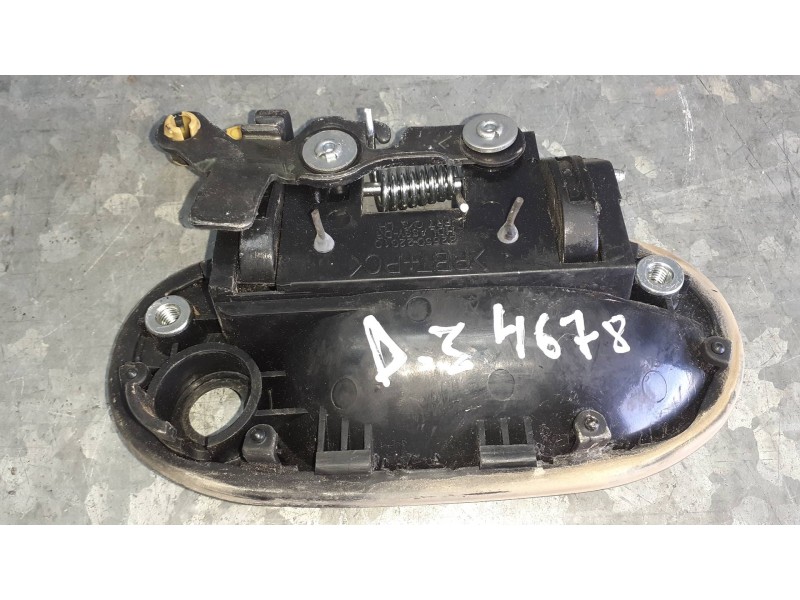 Recambio de maneta exterior delantera izquierda para hyundai accent (x3) referencia OEM IAM 8265022010  