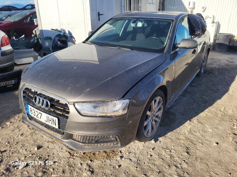audi a4 berlina (8w2) del año 2015