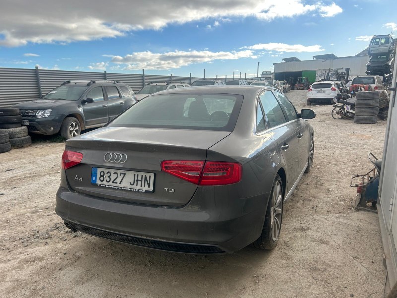 audi a4 berlina (8w2) del año 2015
