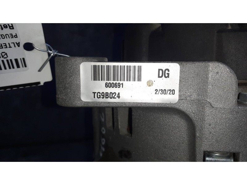 Recambio de alternador para peugeot 407 referencia OEM IAM 000014968752 289030 TG9B024