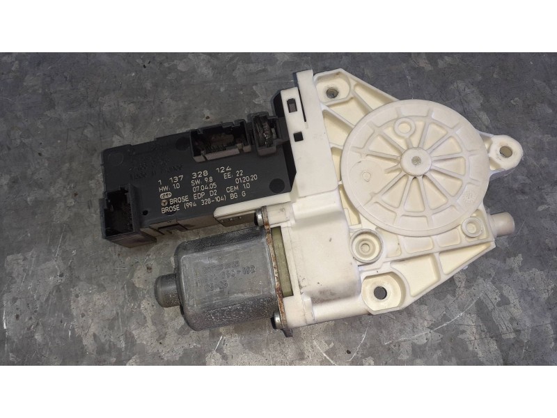 Recambio de motor elevalunas delantero izquierdo para peugeot 407 referencia OEM IAM 0130822200 1137328124 994650102