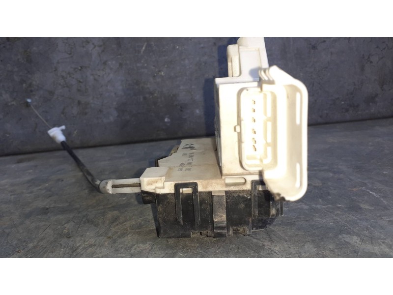 Recambio de cerradura puerta delantera derecha para peugeot 407 referencia OEM IAM 9659853780F 40627095 