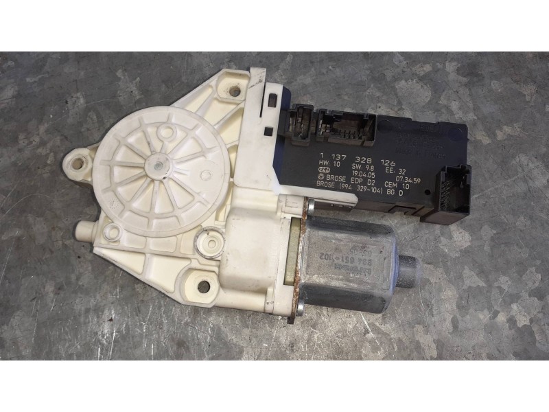 Recambio de motor elevalunas delantero derecho para peugeot 407 referencia OEM IAM 0130822201 994651102 1137328126