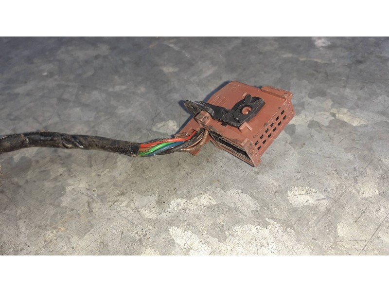 Recambio de retrovisor derecho para peugeot 407 referencia OEM IAM E9014145 ELECTRICO 