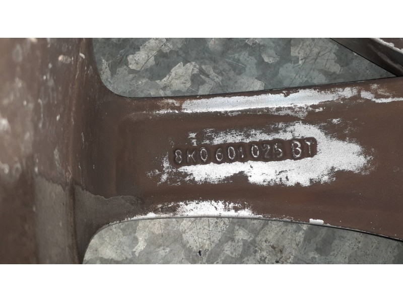 Recambio de llanta para audi a4 berlina (8w2) referencia OEM IAM 8K0601025 8JX8H2ET47 
