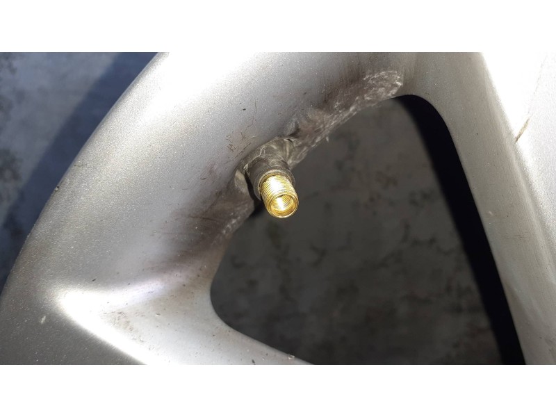 Recambio de llanta para audi a4 berlina (8w2) referencia OEM IAM 8K0601025 8JX8H2ET47 