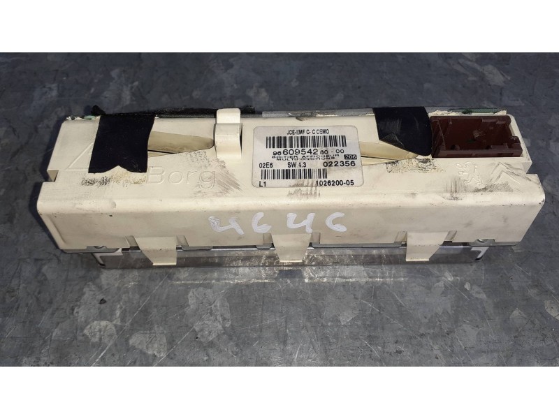 Recambio de pantalla multifuncion para peugeot 407 coupe referencia OEM IAM 966095428000 022356 102620005