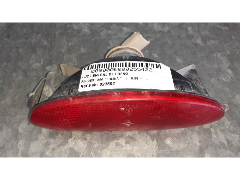 Recambio de luz central de freno para peugeot 206 berlina referencia OEM IAM 023602  
