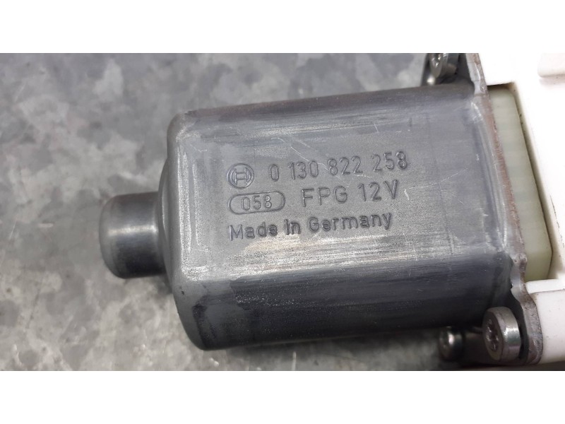 Recambio de motor elevalunas delantero izquierdo para peugeot 407 coupe referencia OEM IAM 0130822258 1137328232 9662062280