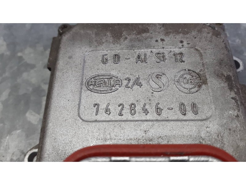 Recambio de centralita faros xenon para peugeot 407 coupe referencia OEM IAM 74284600 74284700 5DF00870450