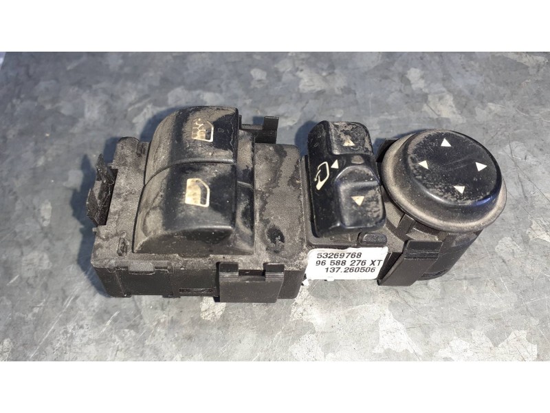 Recambio de mando elevalunas delantero izquierdo para peugeot 407 coupe referencia OEM IAM 96588276XT 53269768 