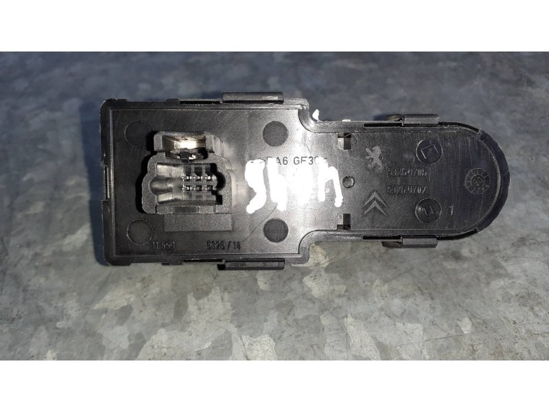 Recambio de mando elevalunas delantero izquierdo para peugeot 407 coupe referencia OEM IAM 96588276XT 53269768 