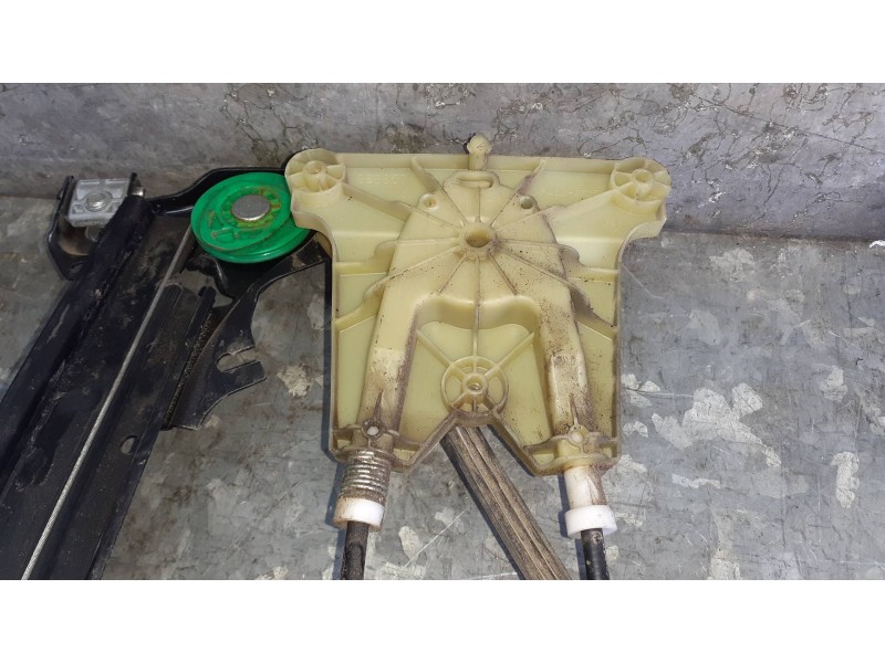 Recambio de elevalunas delantero izquierdo para peugeot 407 coupe referencia OEM IAM  ELECTRICO SIN MOTOR