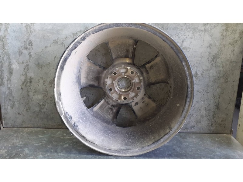 Recambio de juego llantas para dacia duster ambiance 4x2 referencia OEM IAM 403006101R 7299R 6L16