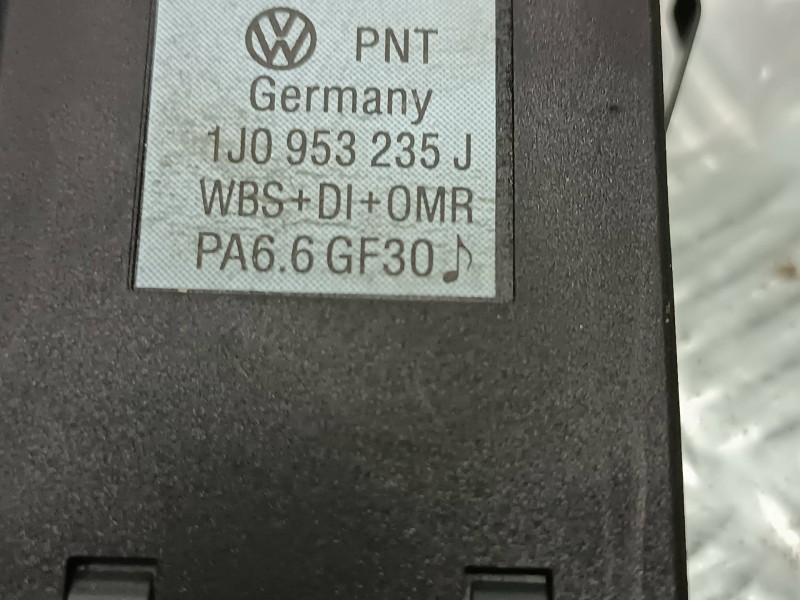 Recambio de warning para tgb cu x-motion 125 referencia OEM IAM 1J0953235J  CONECTOR 7 PINES