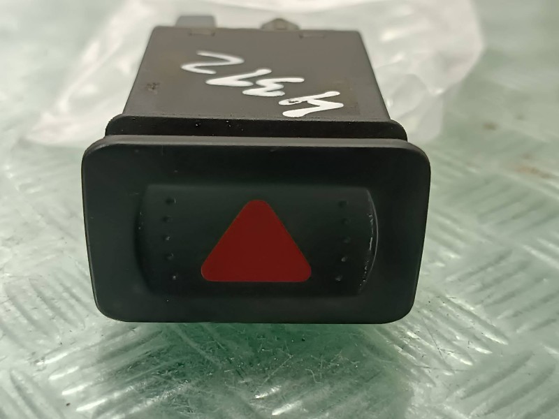 Recambio de warning para tgb cu x-motion 125 referencia OEM IAM 1J0953235J  CONECTOR 7 PINES