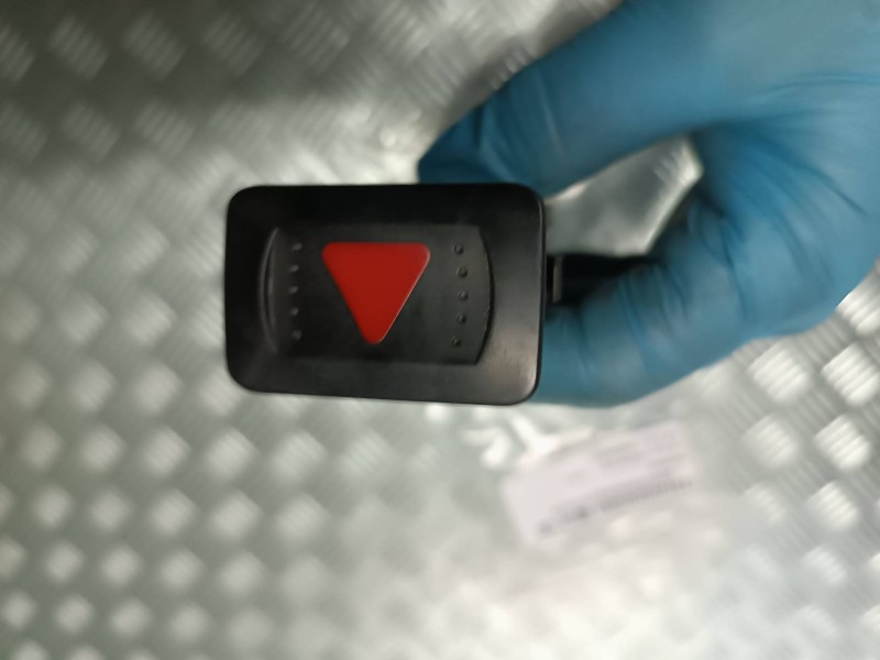 Recambio de warning para tgb cu x-motion 125 referencia OEM IAM 1J0953235J  CONECTOR 7 PINES