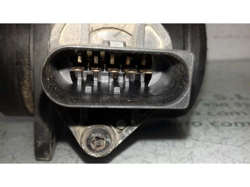 Recambio de caudalimetro para seat ibiza (6l1) stella referencia OEM IAM 038906461B 0281002531 BOSCH