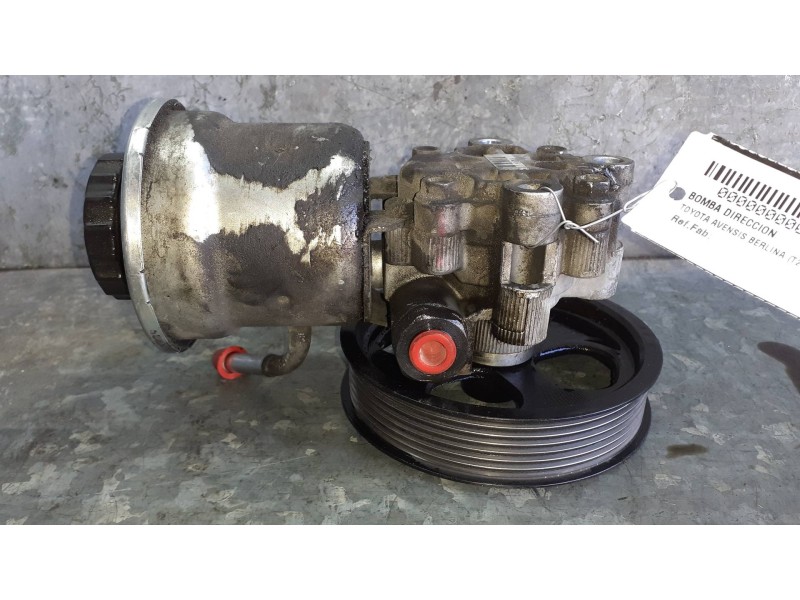 Recambio de bomba direccion para toyota avensis berlina (t25) referencia OEM IAM   