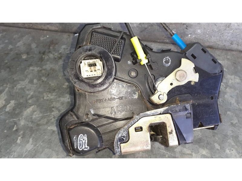 Recambio de cerradura puerta delantera izquierda para toyota avensis berlina (t25) referencia OEM IAM   