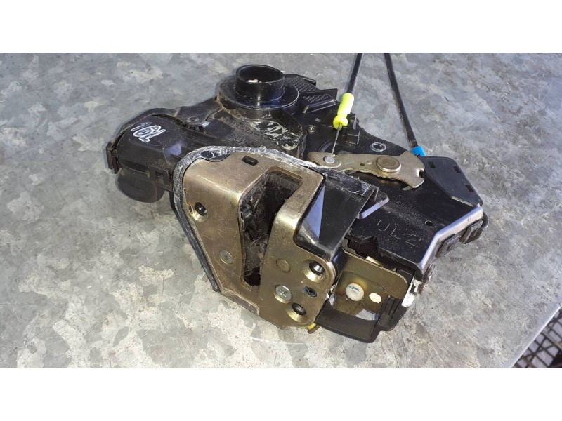 Recambio de cerradura puerta delantera izquierda para toyota avensis berlina (t25) referencia OEM IAM   