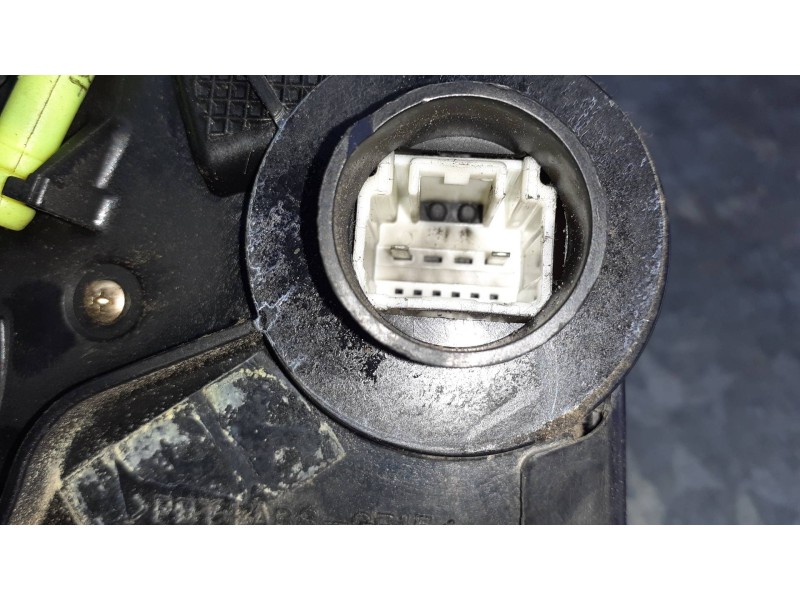 Recambio de cerradura puerta delantera derecha para toyota avensis berlina (t25) referencia OEM IAM   