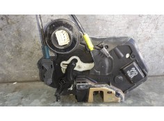 Recambio de cerradura puerta trasera derecha para toyota avensis berlina (t25) referencia OEM IAM 32R F215  2
