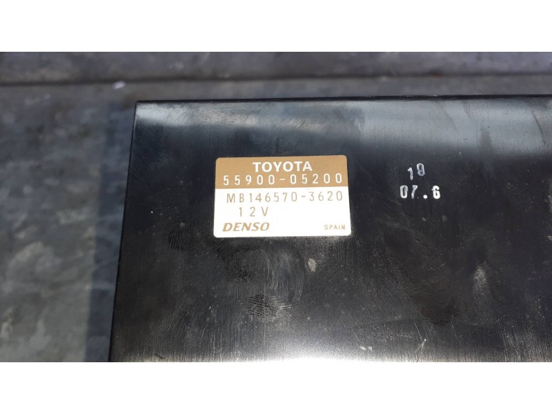 Recambio de mando climatizador para toyota avensis berlina (t25) referencia OEM IAM 5590005200 MB1465703620 DENSO