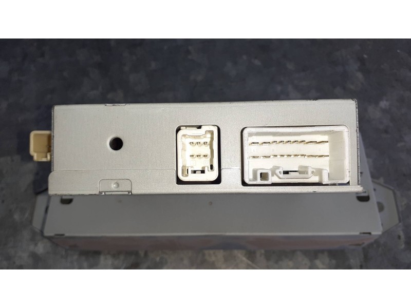 Recambio de sistema audio / radio cd para toyota avensis berlina (t25) referencia OEM IAM 8611005020 475584 