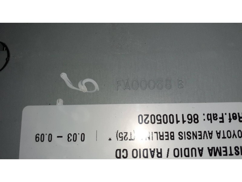 Recambio de sistema audio / radio cd para toyota avensis berlina (t25) referencia OEM IAM 8611005020 475584 