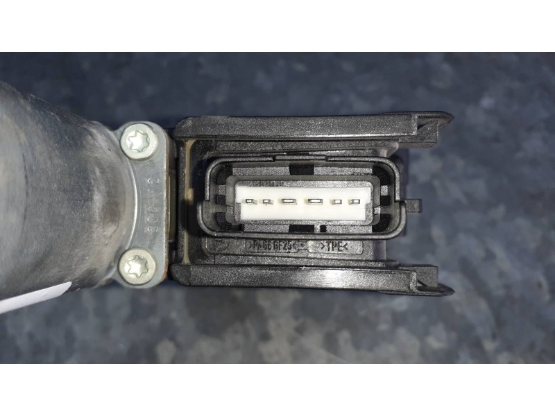 Recambio de motor elevalunas delantero izquierdo para fiat qubo (300) dynamic referencia OEM IAM 0130822398  