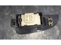 Recambio de mando elevalunas trasero derecho para toyota avensis berlina (t25) referencia OEM IAM 7427105020   2
