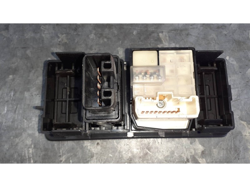 Recambio de mando retrovisor para toyota avensis berlina (t25) referencia OEM IAM 777669 183575 