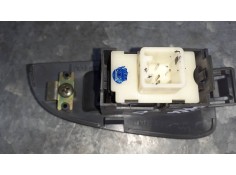 Recambio de mando elevalunas trasero izquierdo para toyota avensis berlina (t25) referencia OEM IAM 7427205020   2