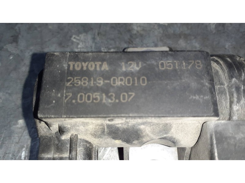 Recambio de valvula aire adicional para toyota avensis berlina (t25) referencia OEM IAM 258190R010 70051307 051178