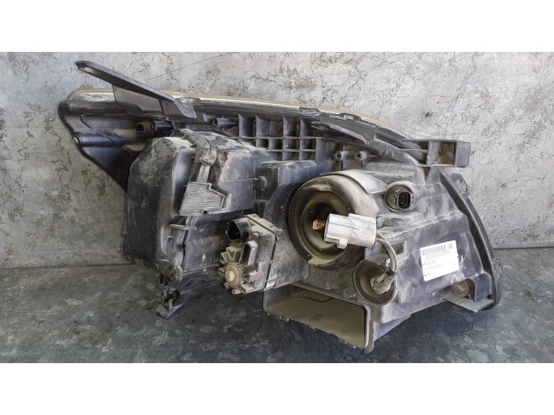 Recambio de faro izquierdo para toyota avensis berlina (t25) referencia OEM IAM   