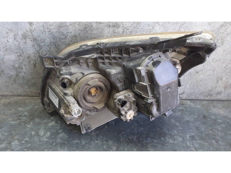 Recambio de faro derecho para toyota avensis berlina (t25) referencia OEM IAM   