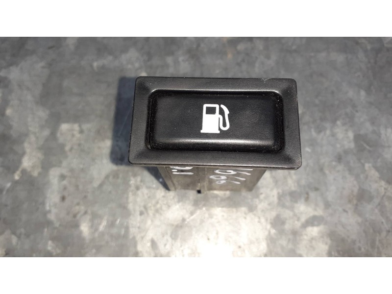 Recambio de interruptor para toyota avensis berlina (t25) referencia OEM IAM 156795 5660T55 