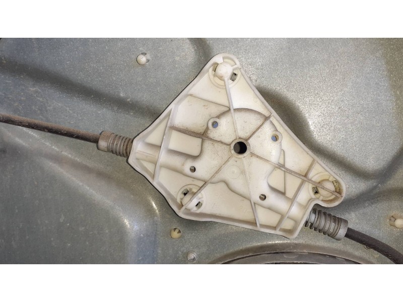 Recambio de elevalunas delantero derecho para seat ibiza (6l1) referencia OEM IAM 6L3837752CQ ELECTRICO SIN MOTOR