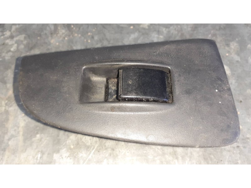 Recambio de mando elevalunas delantero derecho para toyota avensis berlina (t25) referencia OEM IAM 7423105140  