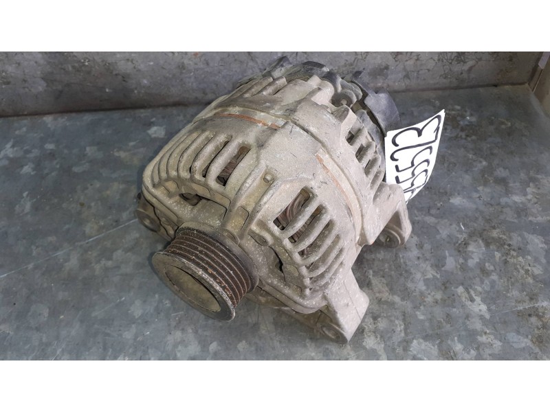 Recambio de alternador para opel corsa d sport referencia OEM IAM 0124325171 100A BOSCH