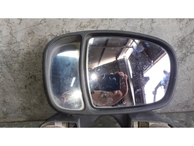 Recambio de retrovisor izquierdo para opel vivaro referencia OEM IAM E2010022  