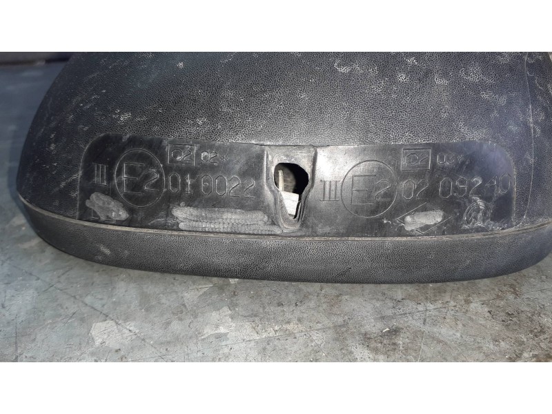 Recambio de retrovisor derecho para opel vivaro referencia OEM IAM E20209240 ELECTRICO 