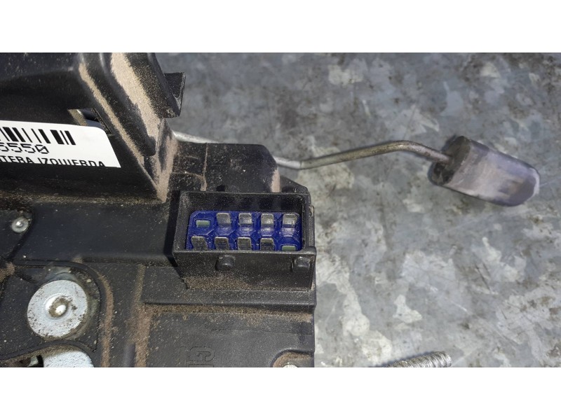 Recambio de cerradura puerta delantera izquierda para opel vivaro referencia OEM IAM 8200008260 91166230 