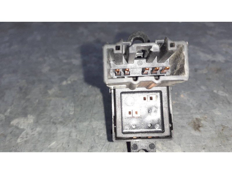 Recambio de mando elevalunas trasero derecho para ford ranger (tke) doppelkabine 4x4 xl referencia OEM IAM AB3914529 0755T07AN 