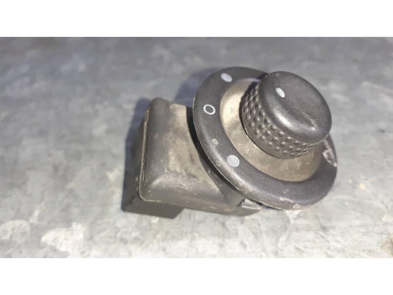 Recambio de mando retrovisor para opel vivaro referencia OEM IAM 8200002442A  