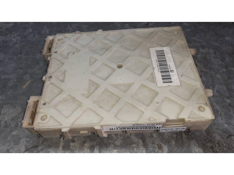 Recambio de caja reles / fusibles para ford ranger (tke) doppelkabine 4x4 xl referencia OEM IAM 03123042 523412F1 DB3914A073BC
