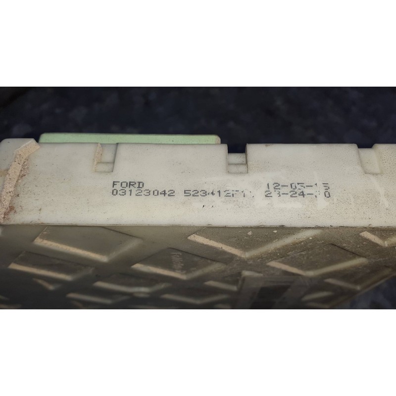 Recambio de caja reles / fusibles para ford ranger (tke) doppelkabine 4x4 xl referencia OEM IAM 03123042 523412F1 DB3914A073BC